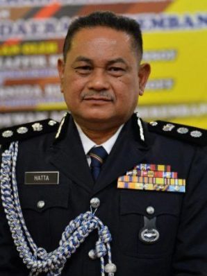 芙蓉警区倒挂国旗旧照再被散播 警方澄清与谴责谣言