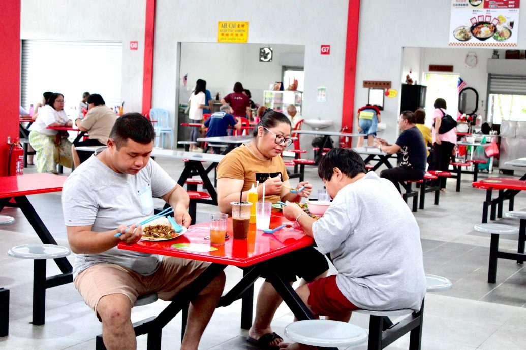 芭尾河畔美食中心提升 小贩陆续回归人潮回流