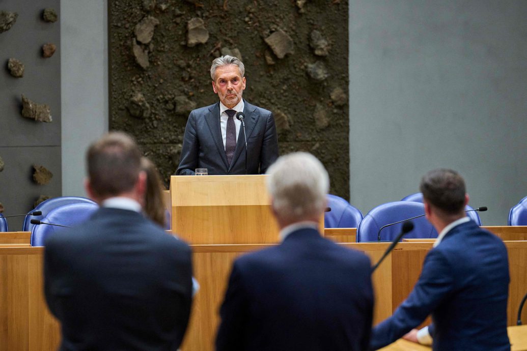 荷兰政府新社会契约党大臣集体辞职 内阁裂痕加剧