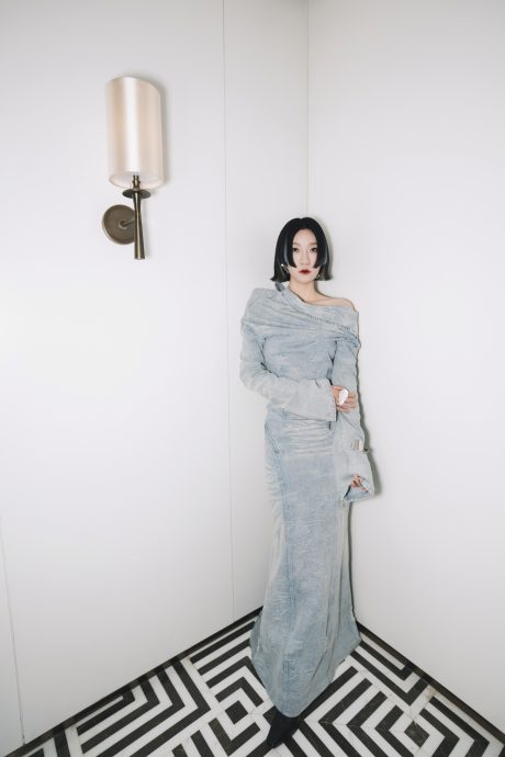 获青峰跨刀唱主打歌 阿肆盼合作李佳薇