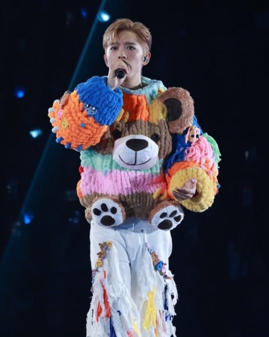 菲道尔邀合作写歌 吕爵安自嘲“难听歌手俱乐部”上榜