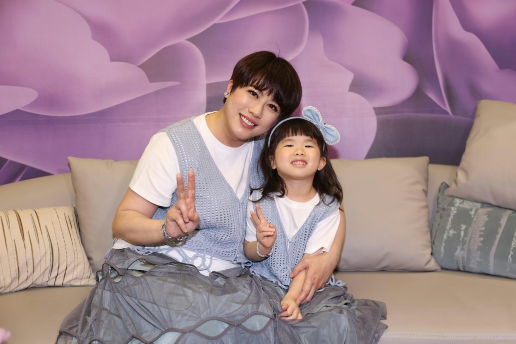 薛家燕传遭男友骗取逾亿 反被怀疑“另有男友”