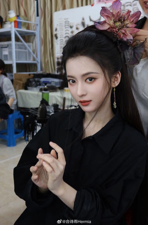 被于正暗影射陪睡上位 合诗雨：回要律师函吗