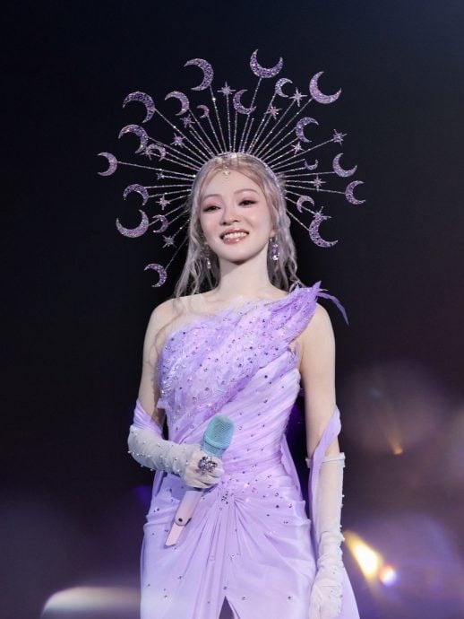 被台媒跟拍酸扑克脸冷对粉丝 张韶涵怒揭不回台开唱原因