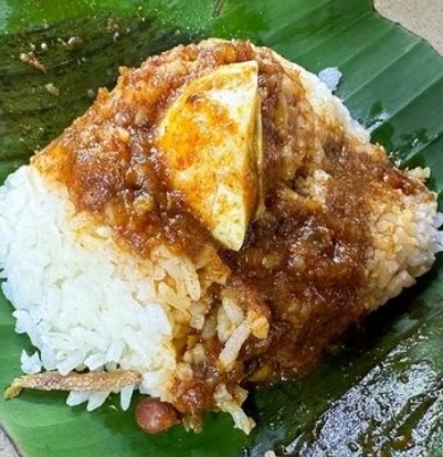 被批评椰浆饭没有“灵魂”配料 小贩吐槽:卖了2年没人抱怨