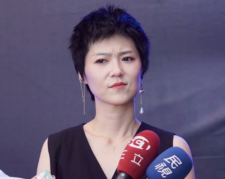 被狂粉骚扰长期处惊恐状态 曹雅雯亲证患PTSD