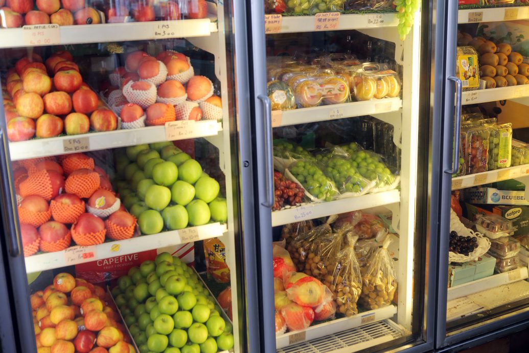 西瓜蜜瓜丰收跌价 菜市持续低迷