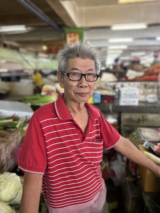 西瓜蜜瓜丰收跌价 菜市持续低迷