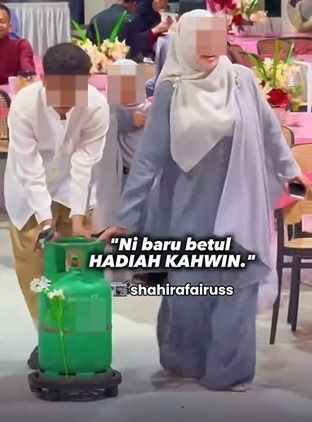 视频|汶莱婚宴送礼实在又特别 榴梿快熟面杀虫剂煤气桶都有