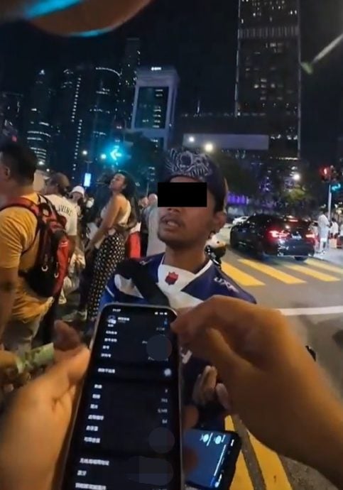 视频|KLCC“拍照党”好猖狂! 中国游客只买一张照片遭怒骂