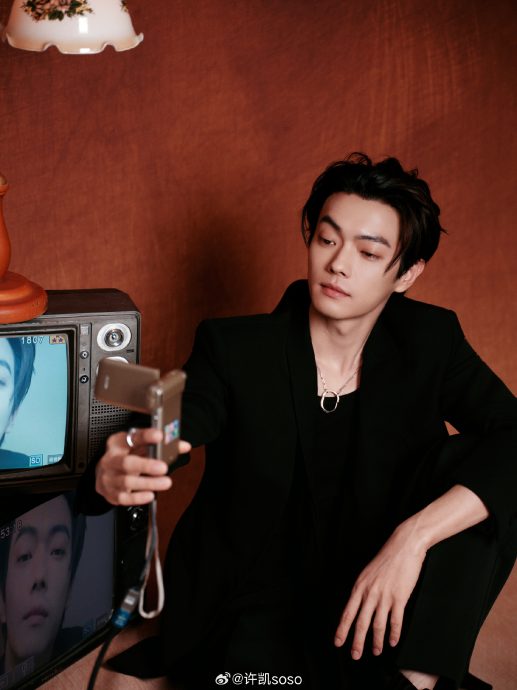 许凯遭前女友锤爆料　因赵晴开房被拍分手