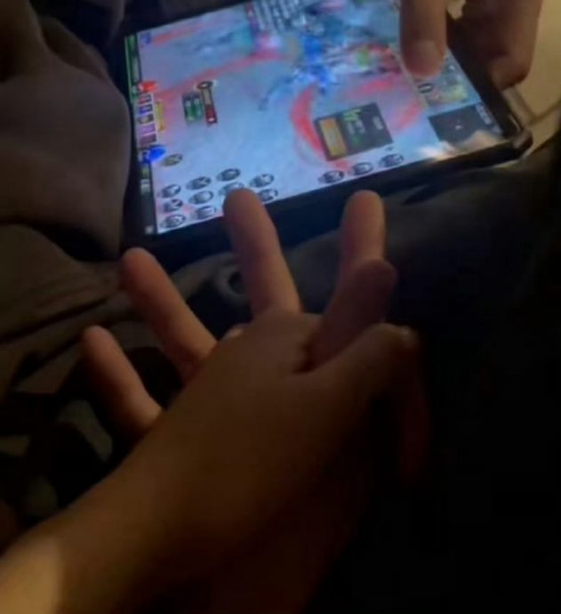 许凯遭前女友锤爆料　因赵晴开房被拍分手