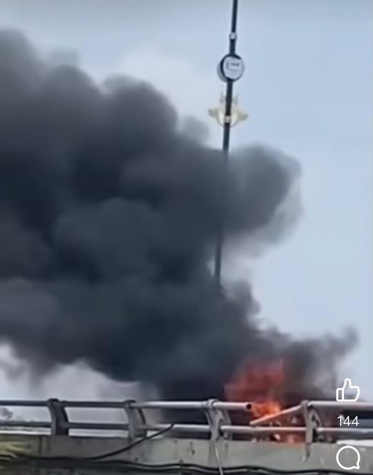 请签发-大都会/瓜雪大桥火烧金龙鱼，司机吉人天相／2图