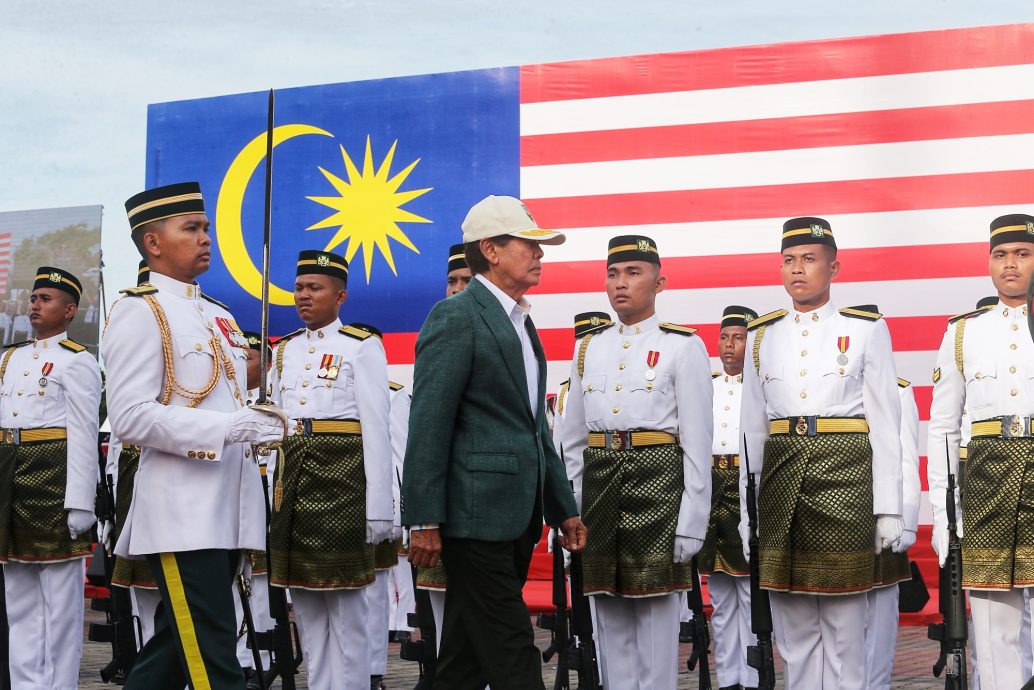 请签发∕第3版(大北马)副文/槟州国庆日庆典