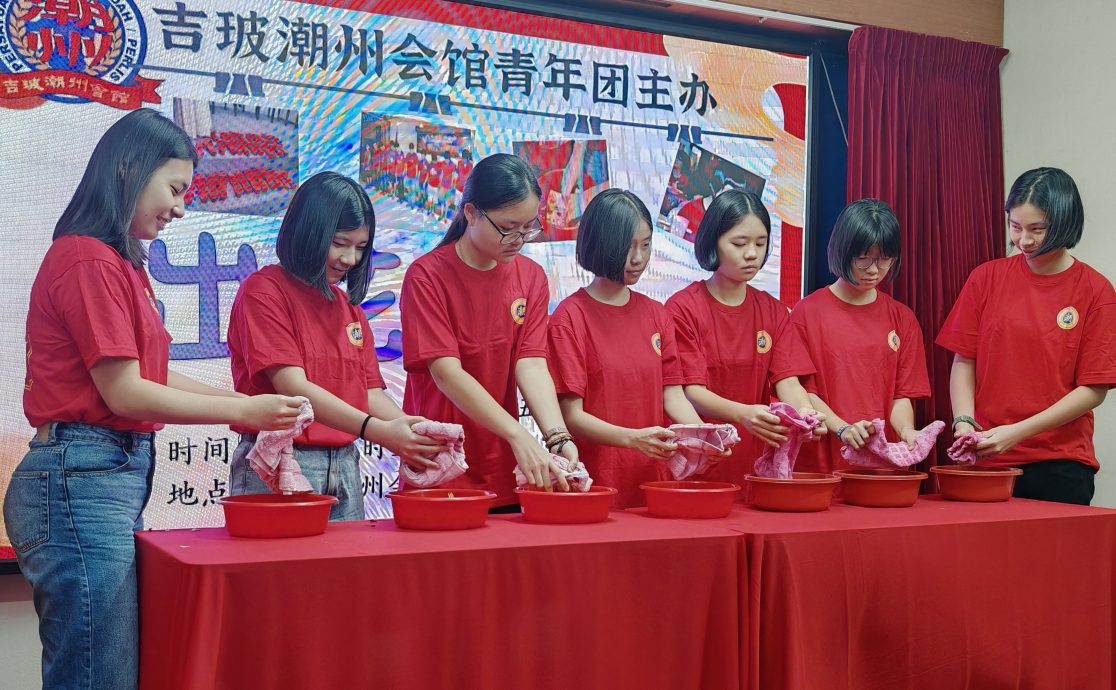 请签发（大北马）15名少年少女“出花园”，正式踏上成年之路。