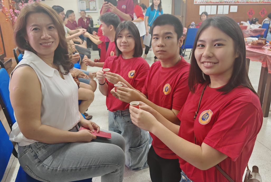 请签发（大北马）15名少年少女“出花园”，正式踏上成年之路。