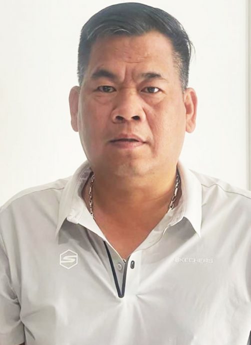 请签发（大北马）金牛足球俱乐部在奥克力杯海丝青少年足球精英赛，摘冠