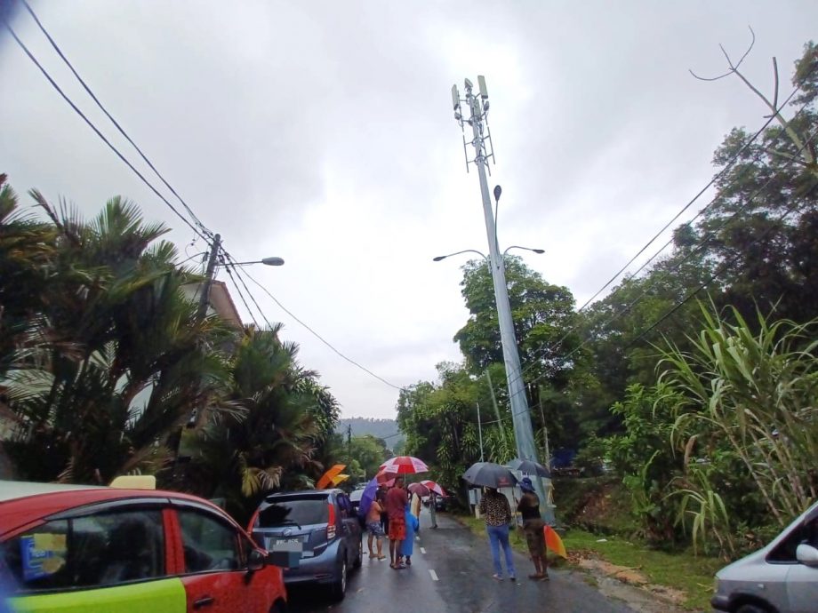 请签发,me03边稿-大都会/蕉赖鸿运花园电讯塔3个月前查封后无行动/6图