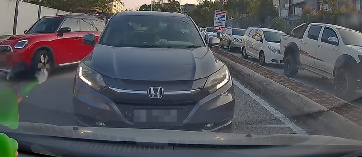 贪方便逆向行驶　23司机中罚单