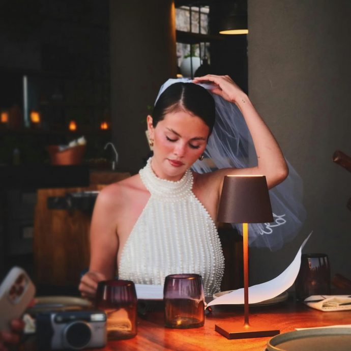  赛琳娜戈梅兹传9月出嫁 穿头纱办告别单身派对