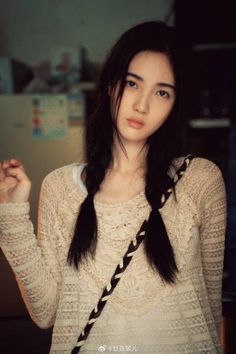 赵嘉敏疑遭《天才女友》剧组换角 于正爆导演刁难内幕