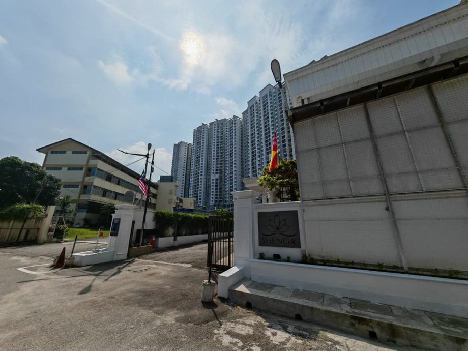 跟进侨民华小礼堂地段争议