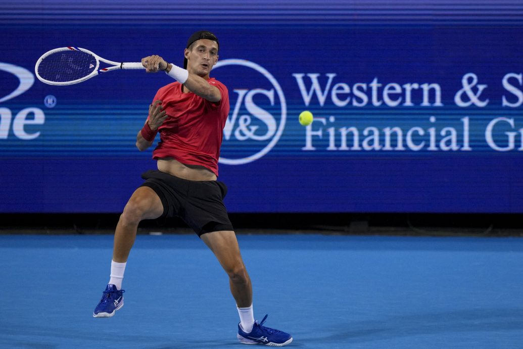 辛辛那提网球赛| 本世纪第5位硬地25连胜  辛纳率先杀进4强