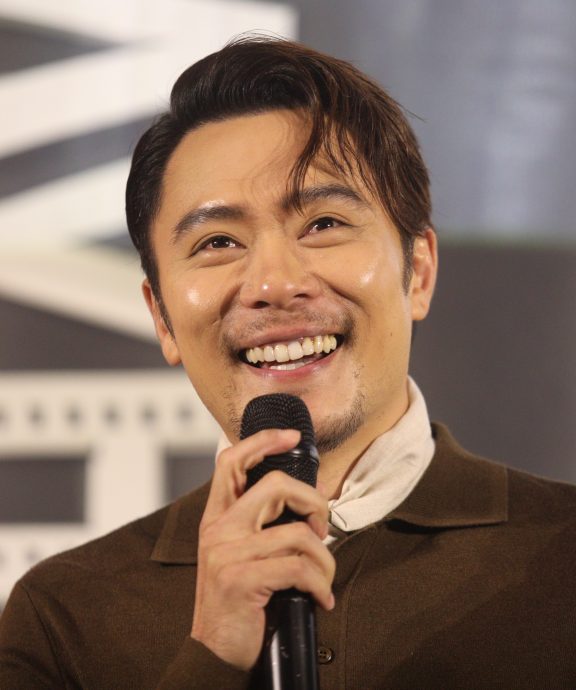 郑金发增重7.5公斤演大叔 陈俐杏看首映哭红双眼