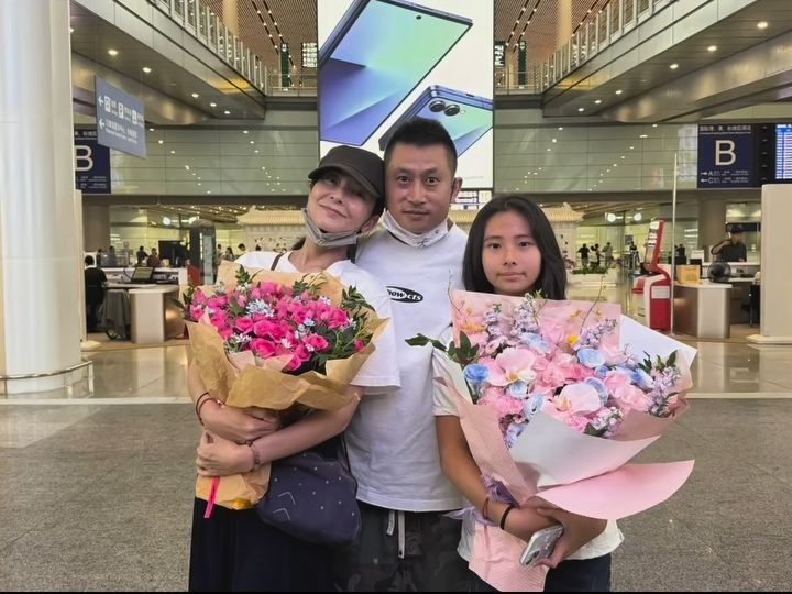  郭羡妮一家三口游北京　粉碎婚姻亮红灯传言
