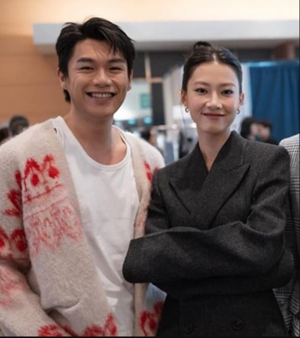 酸民质疑柯炜林患癌想拿奖 廖子妤爆粗留言网民狂按赞