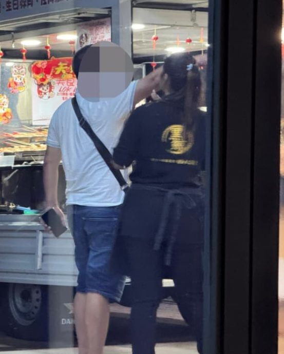 醉酒男持椅打碌碌车业者 警方调停后和解