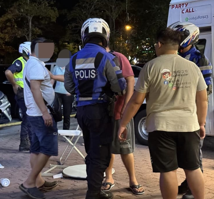 醉酒男持椅打碌碌车业者 警方调停后和解