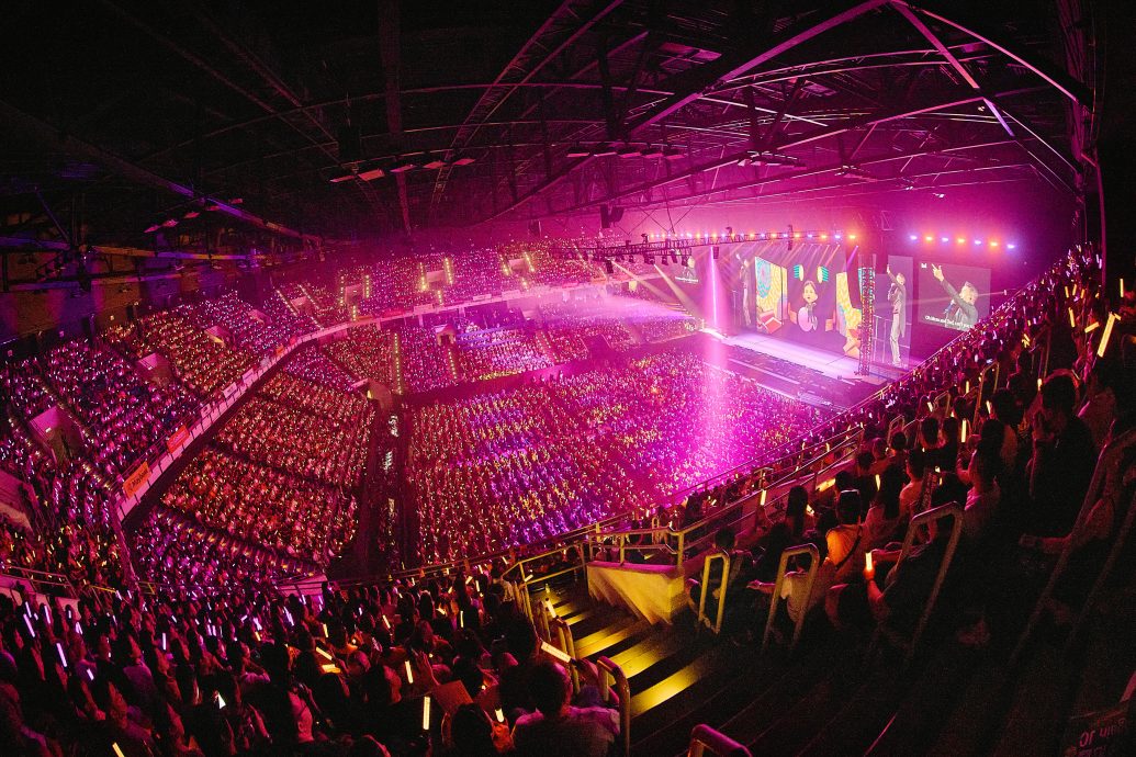 重提2年前台上晕跌认惊吓 张学友自嘲幽默打气惹笑