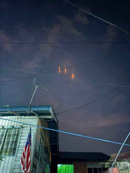 金橙色光瀑布你见过吗?民都鲁现天文奇景─光柱