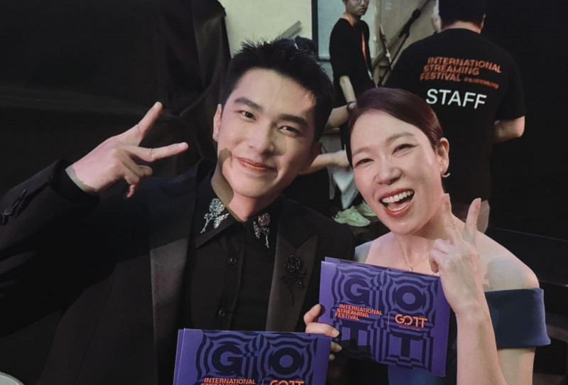 釜山颁奖曝卡片没名字 曾敬骅被吓到“屁滚尿流”