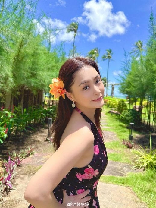 阿娇火辣度假照曝光 网惊呼:美得像AI生成