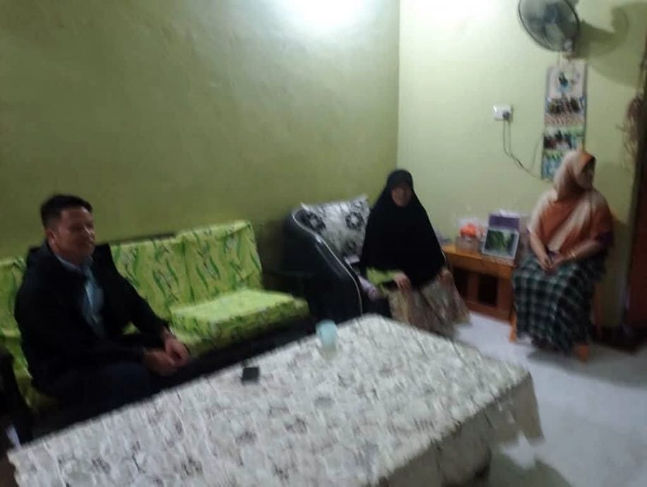 陈俊广:施工影响排水,2地区居民担忧引发闪电水灾。