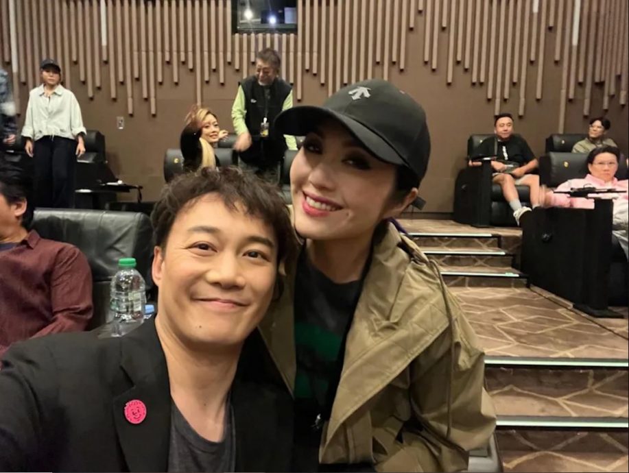 陈奕迅邀星友聚首看纪录片 ​合照阵容网叹港乐黄金时代