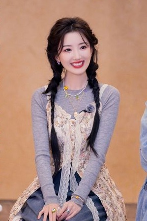 陈晓离婚半年惊传秘密领证　毛晓彤火速辟谣：从未在一起！