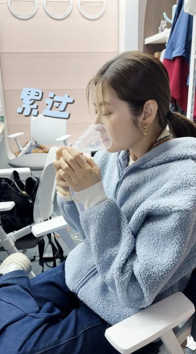 陈自瑶惊爆压力过大 首做直播崩溃吸氧痛哭