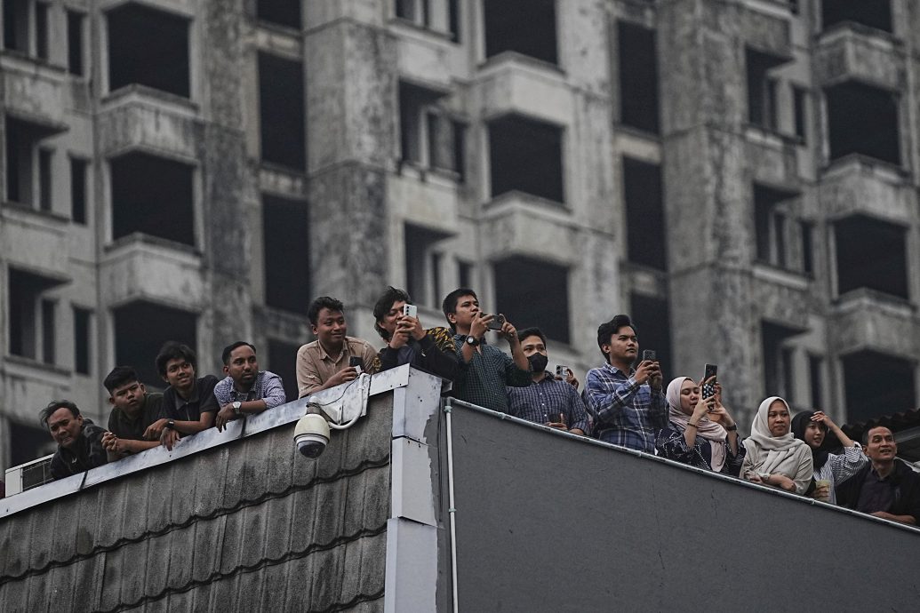 雅加达爆示威抗议国会议员增房屋津贴