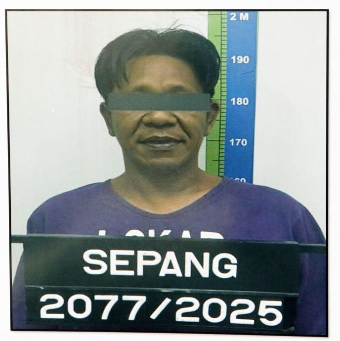 雪警方破1345万走私烟案 2走私犯关税法令下被控