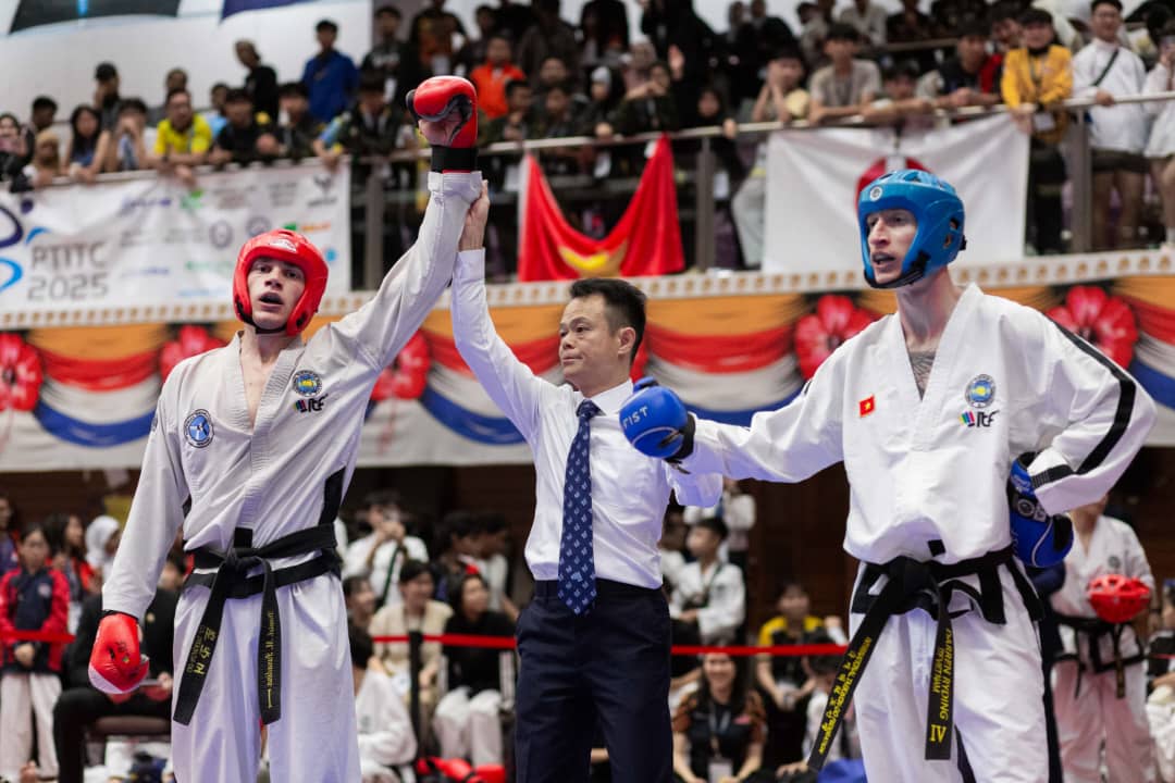 霹旅游国际跆拳道锦标赛