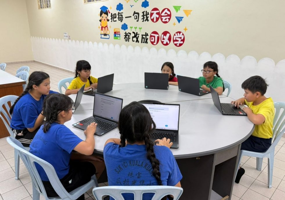 霹/版头/本报小学生时事问答比赛