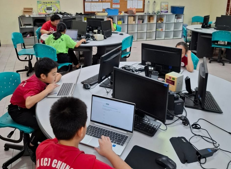 霹/版头/本报小学生时事问答比赛