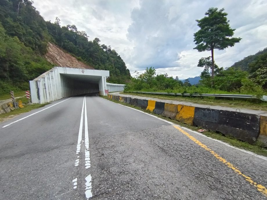 霹：5日见报／封底主文／东西大道（完结篇）︱提升工程如火如荼进行 霹政府盼重建东西大道