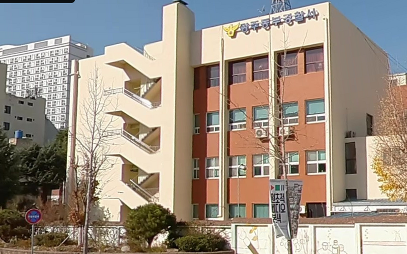 韩国再遇百货公司炸弹威胁 警方展开全面搜索