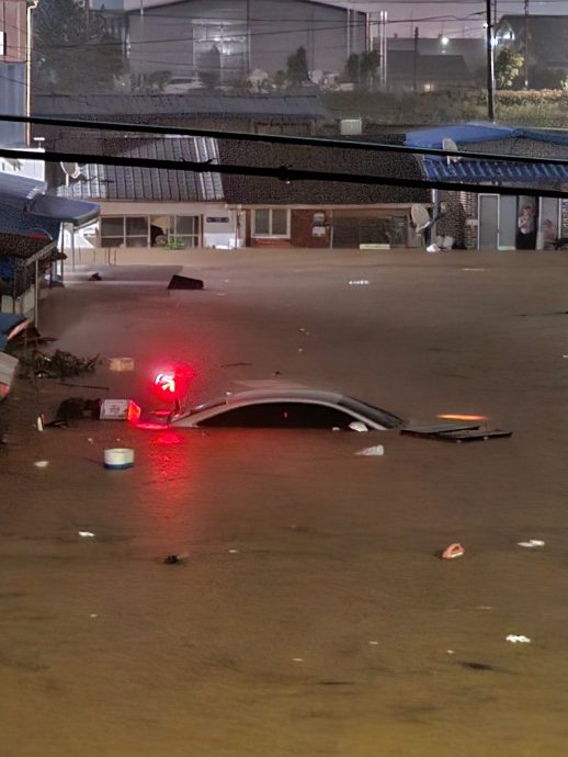 韩国南部强降雨 2500多人疏散避险