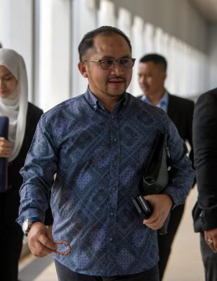 韩沙前政治秘书贪污案