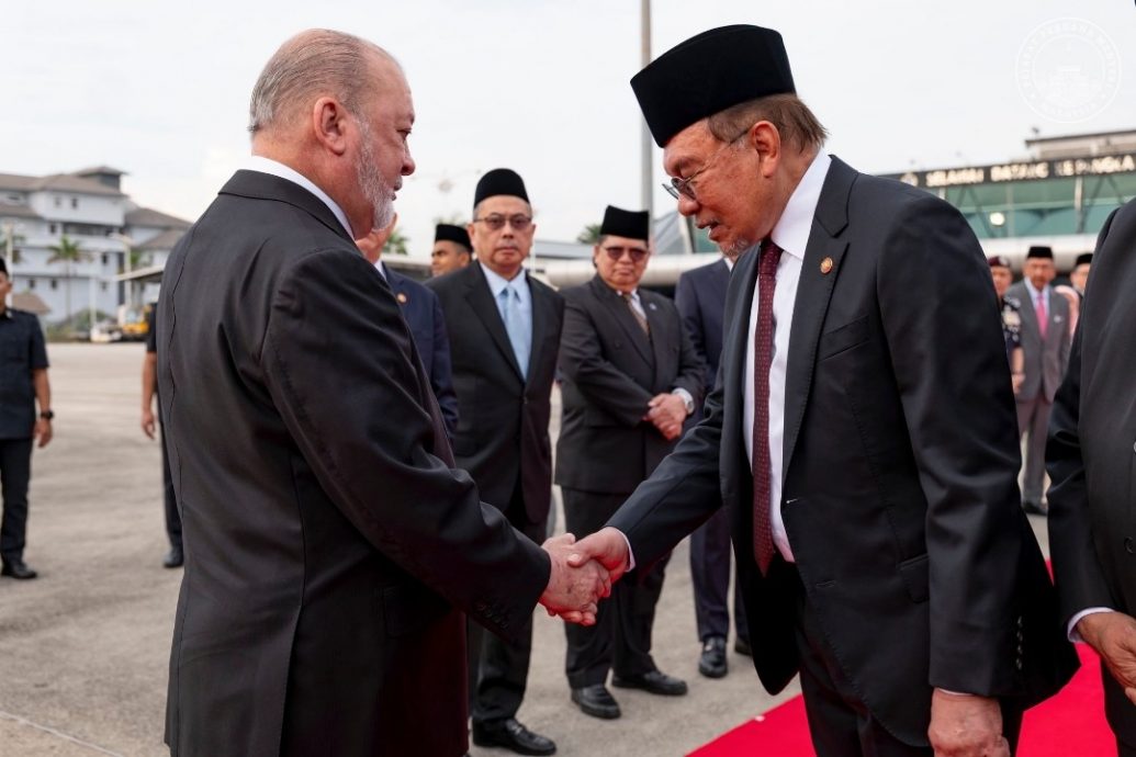 首位国家元首访俄 首相:马俄关系历史新篇章